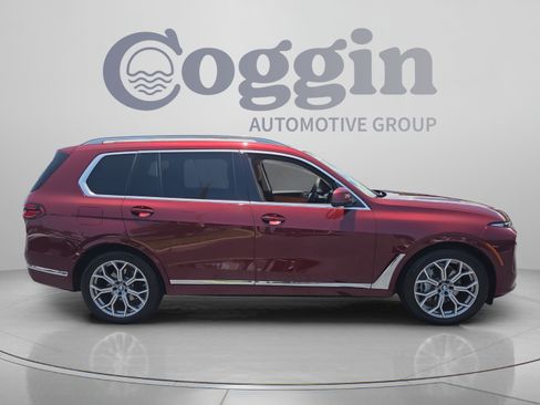 Used 2024 BMW X7 xDrive40i AWD/4WD image 6