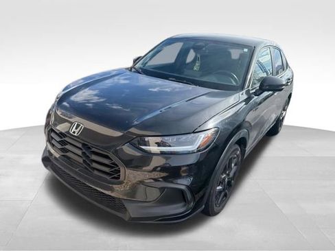 Used 2023 Honda HR-V Sport image 3