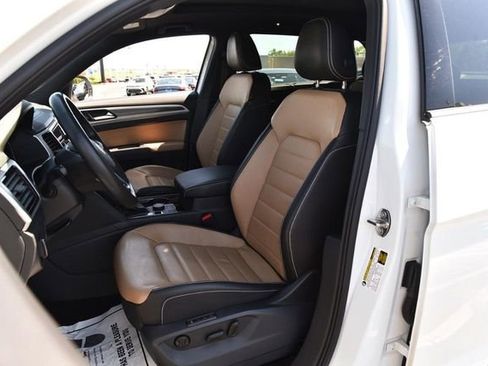 Used 2023 Volkswagen Atlas Cross Sport SEL Premium R-Line image 19