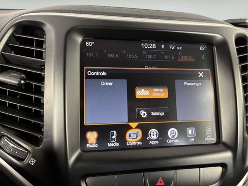 Used 2014 Jeep Cherokee Latitude w/ Comfort/Convenience Group AWD/4WD image 49