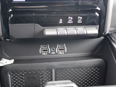 New 2026 RAM 1500 Laramie w/ Night Edition image 22