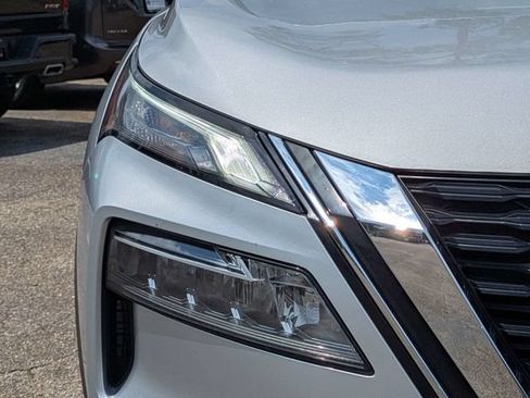 Used 2023 Nissan Rogue SV AWD/4WD image 10