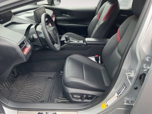 Certified 2024 Toyota Prius Prime Premium FWD image 10