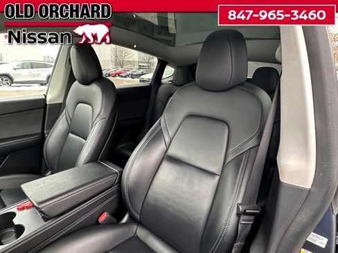Used 2022 Tesla Model Y Performance image 11