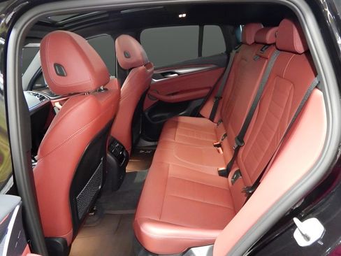 Used 2024 BMW X4 xDrive30i image 25