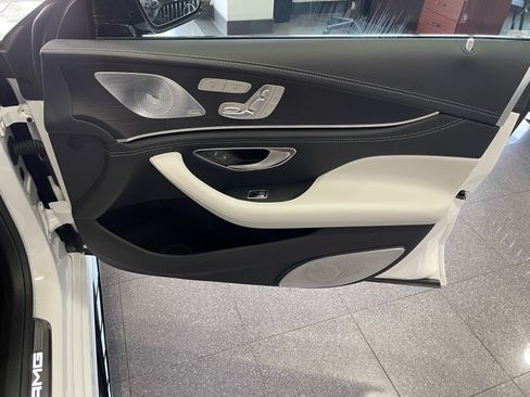 Used 2025 Mercedes-Benz AMG GT 63 image 40