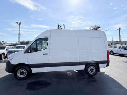 Used 2019 Mercedes-Benz Sprinter 144 image 8