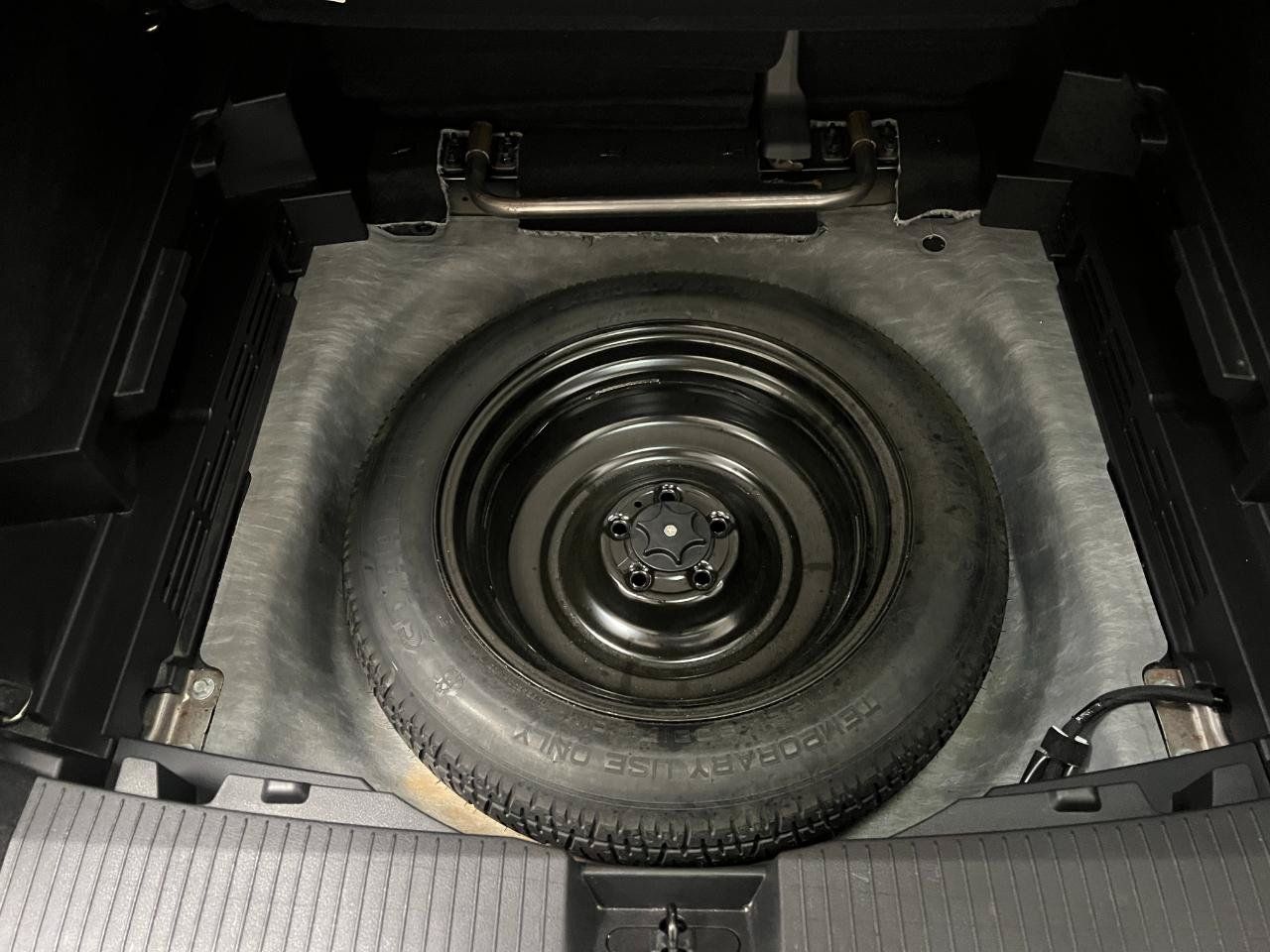 Used 2024 Nissan Rogue SV FWD image 53