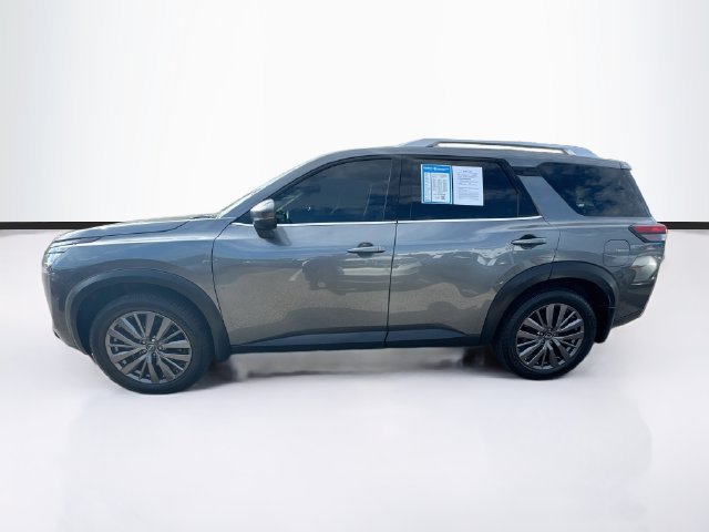 Used 2023 Nissan Pathfinder SL w/ SL Premium Package AWD/4WD image 5