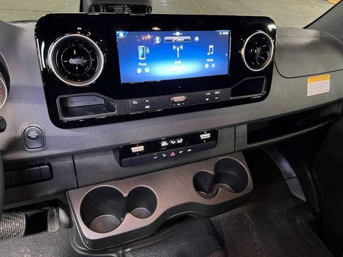 Used 2026 Mercedes-Benz Sprinter 2500 image 33