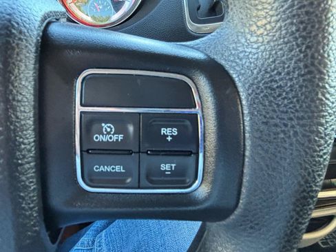 Used 2014 Dodge Grand Caravan SE w/ Quick Order Package 29E SE FWD image 17