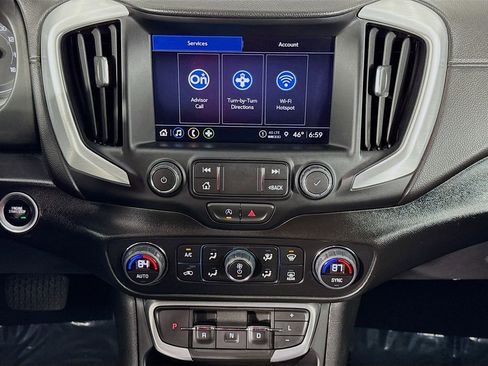 Used 2023 GMC Terrain SLT image 37