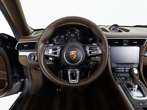 Used 2017 Porsche 911 Carrera GTS image 20