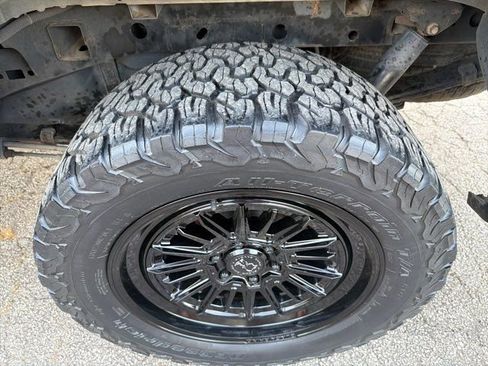 Used 2015 Ford F150 Lariat w/ Equipment Group 502A Luxury AWD/4WD image 39