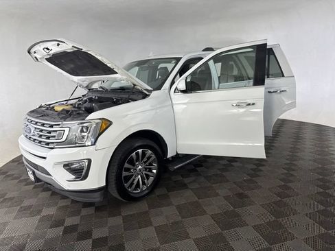 Used 2018 Ford Expedition Limited AWD/4WD image 12