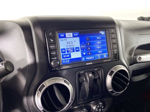 Used 2012 Jeep Wrangler Sahara w/ Dual Top Group AWD/4WD image 24