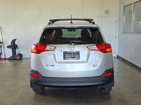 Used 2013 Toyota RAV4 XLE AWD/4WD image 5