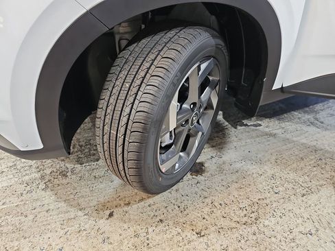 New 2026 Hyundai Venue SEL FWD image 34