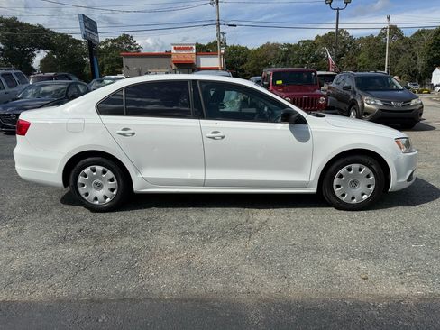 Used 2014 Volkswagen Jetta S image 8