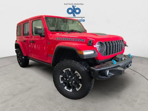 Used 2024 Jeep Wrangler Unlimited Rubicon 4xe image 35