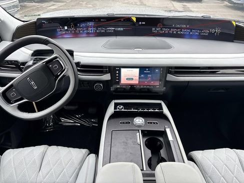 New 2026 Lincoln Navigator Black Label AWD/4WD image 16