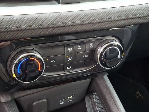 Used 2024 Chevrolet TrailBlazer LT w/ Driver Confidence Package AWD/4WD image 14