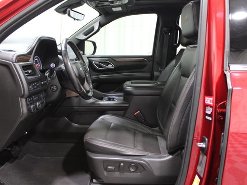 Used 2021 Chevrolet Tahoe High Country w/ Premium Package image 3