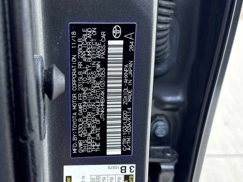 Used 2019 Toyota C-HR Limited image 33