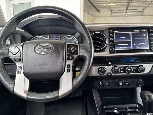 Used 2021 Toyota Tacoma SR5 w/ Technology Package AWD/4WD image 14