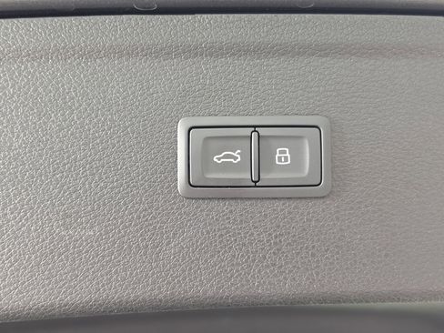 Certified 2023 Audi Q5 2.0T Premium w/ Convenience Package AWD/4WD image 14