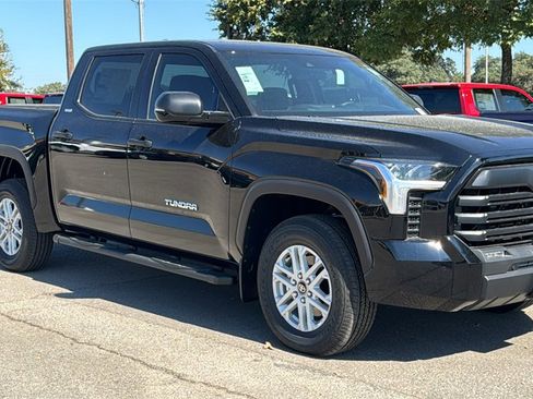 New 2026 Toyota Tundra SR5 image 3