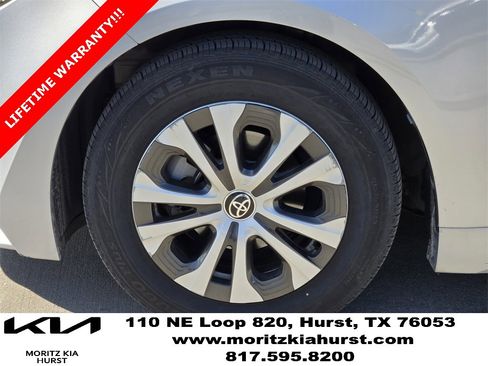 Used 2022 Toyota Corolla LE image 17