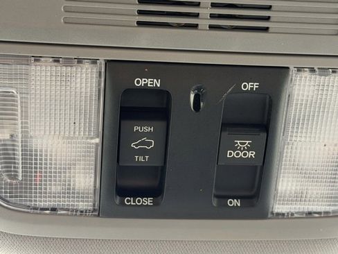 Used 2018 Honda Odyssey EX-L image 30