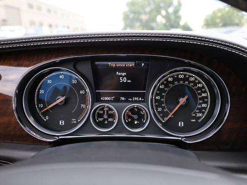 Used 2017 Bentley Flying Spur S V8 AWD/4WD image 24