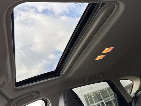 Certified 2025 MAZDA CX-5 AWD 2.5 S w/ Preferred Package image 9