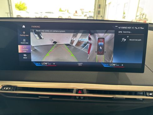 Used 2023 BMW iX xDrive50 w/ Premium Package AWD/4WD image 26
