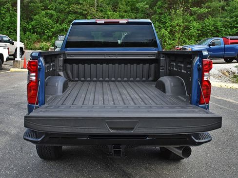 New 2026 Chevrolet Silverado 2500 Custom w/ Custom Value Package AWD/4WD image 8