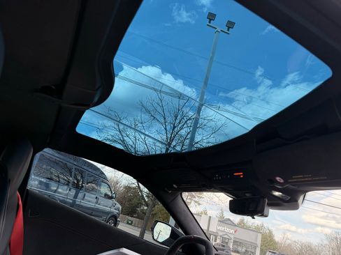 Used 2023 Chevrolet Corvette Stingray w/ Z51 Performance Package image 26