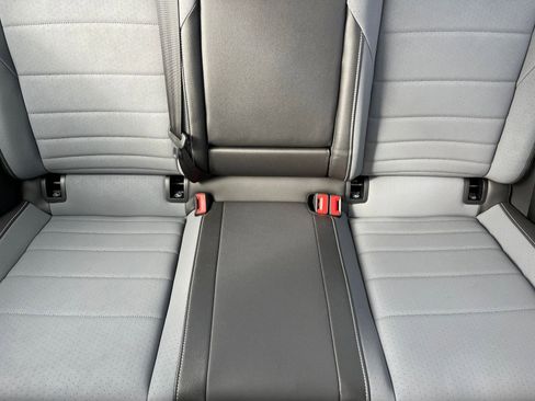 Used 2025 Volkswagen Jetta SE image 38