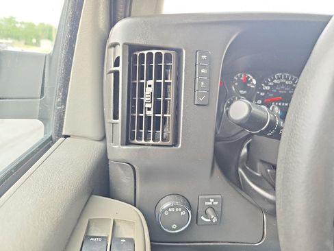 Used 2017 GMC Savana 2500 w/ All Terrain Package RWD image 22