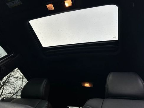 Used 2023 Toyota Tacoma Limited image 21