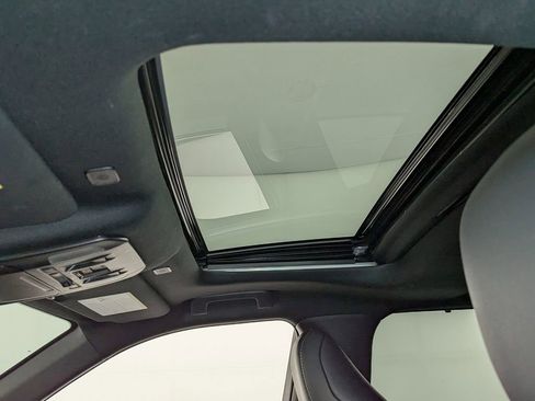 Certified 2025 Toyota Highlander XSE AWD/4WD image 17