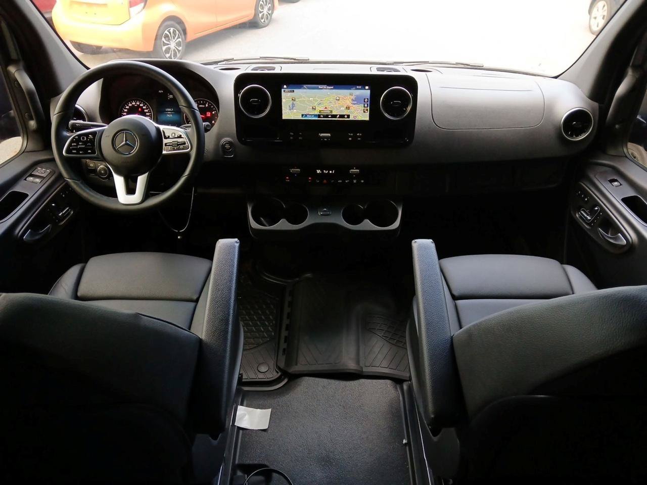 Used 2024 Mercedes-Benz Sprinter 2500 image 17