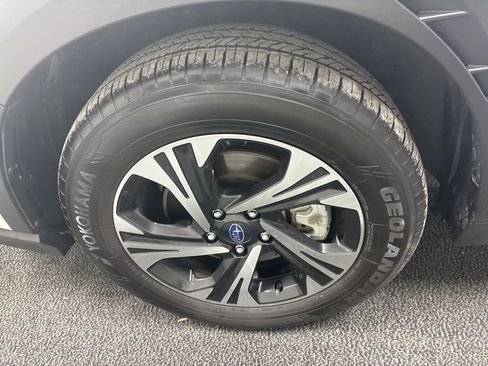 Used 2024 Subaru Crosstrek 2.0i Premium image 8