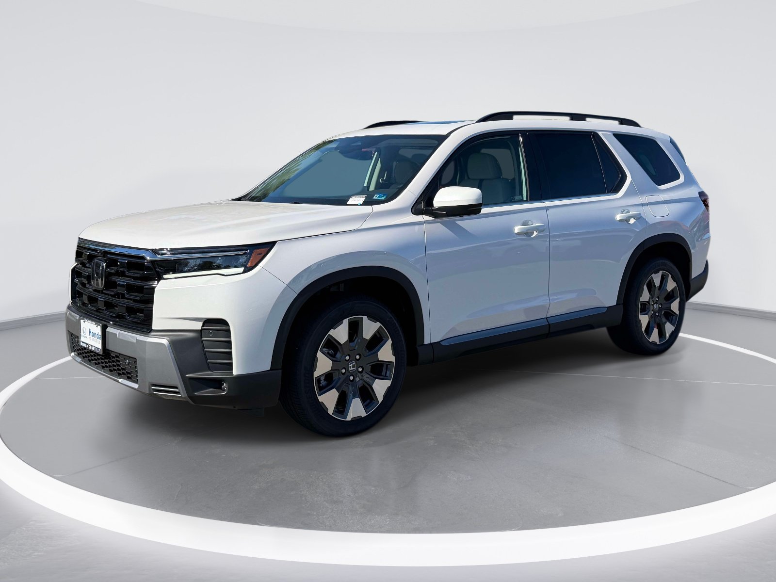 New 2026 Honda Pilot Touring image 5