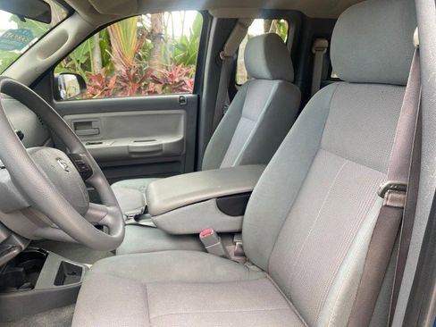 Used 2005 Dodge Dakota SLT image 44