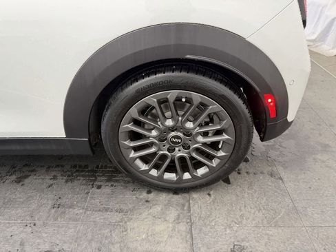 Certified 2025 MINI Cooper S image 25