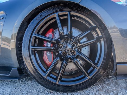 Used 2016 Ford Mustang Shelby GT350 w/ Track Package image 13