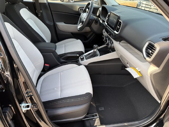 New 2026 Hyundai Venue SEL FWD image 15