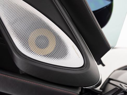 Used 2023 McLaren GT image 11